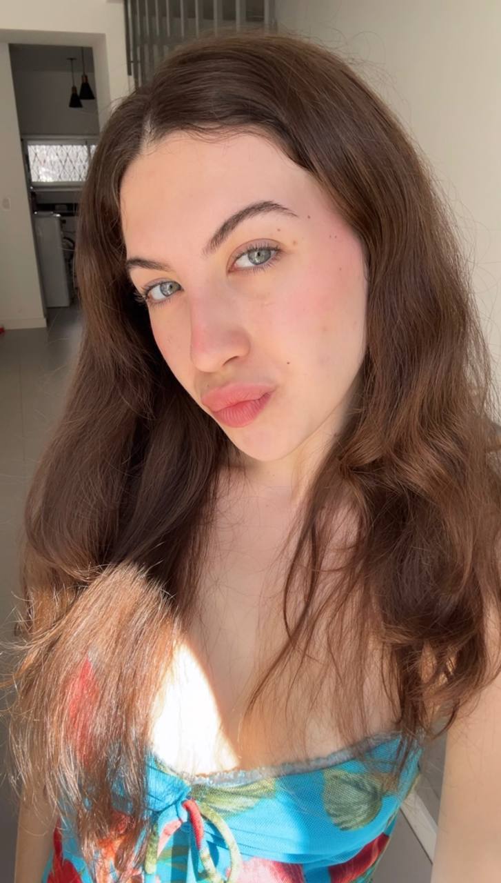 Nude girl Amber in Zaporozhye