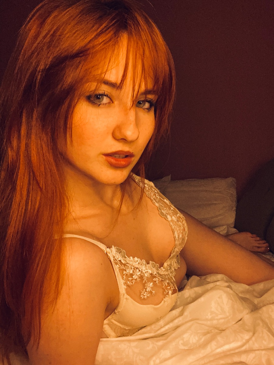 A playful frame from Nata — online in Zaporozhye