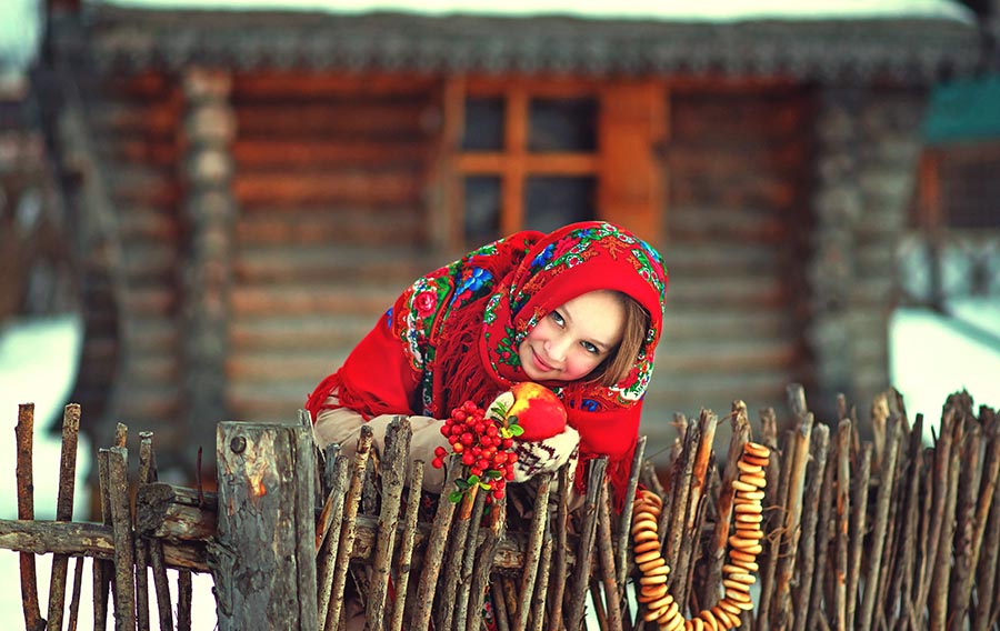 Sexy girl Women in Slavic costumes in Zaporozhye