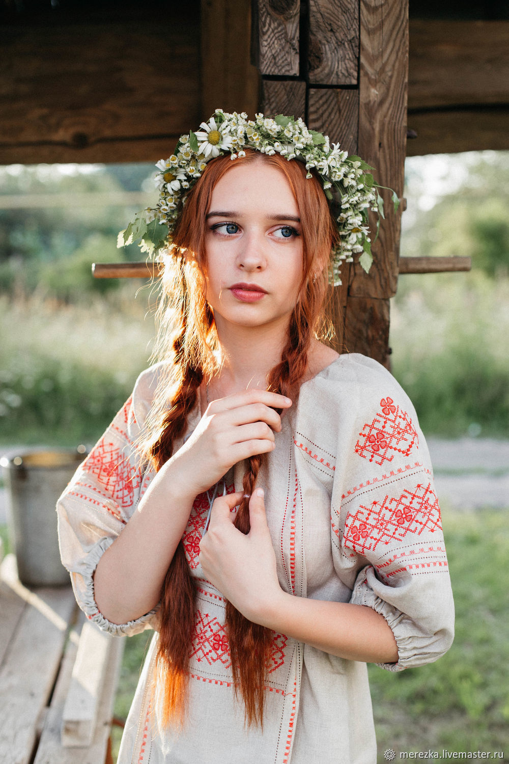 Girls in Slavic costumes in Zaporozhye