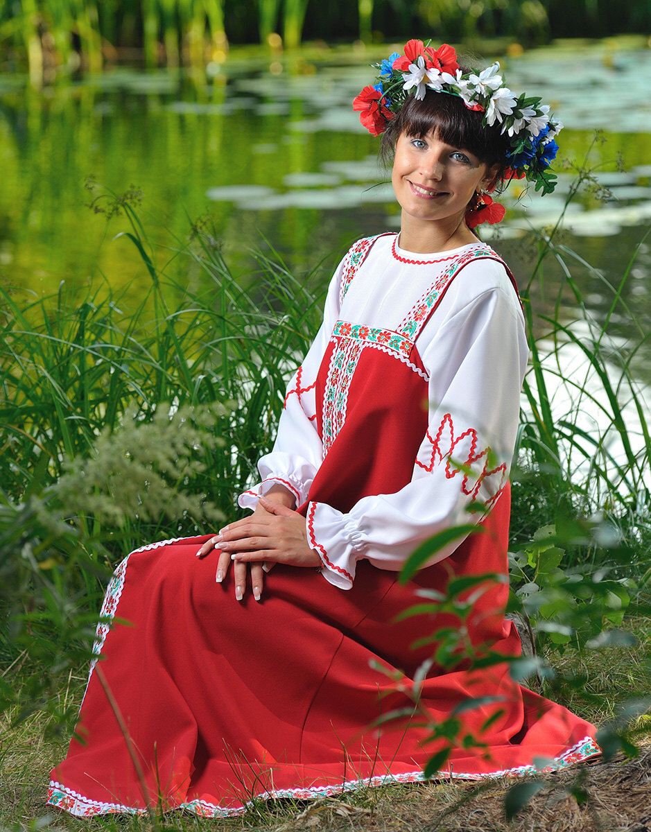 Beautiful girl Girls in Slavic costumes in Zaporozhye