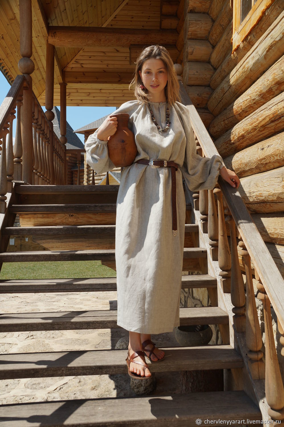 Girls in Slavic costumes in Zaporozhye