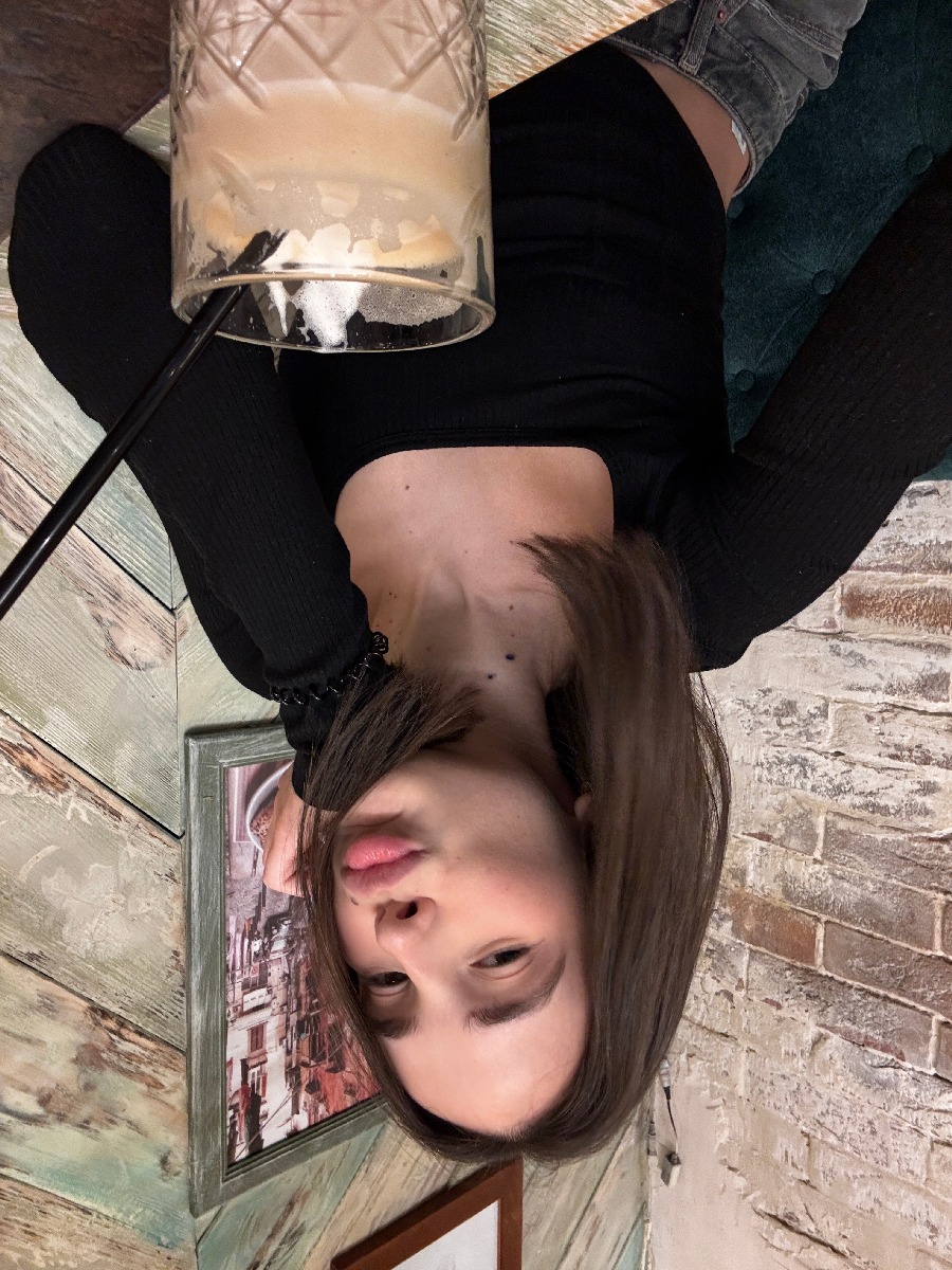 Fresh photos, fresh mood — Tina online in Zaporozhye